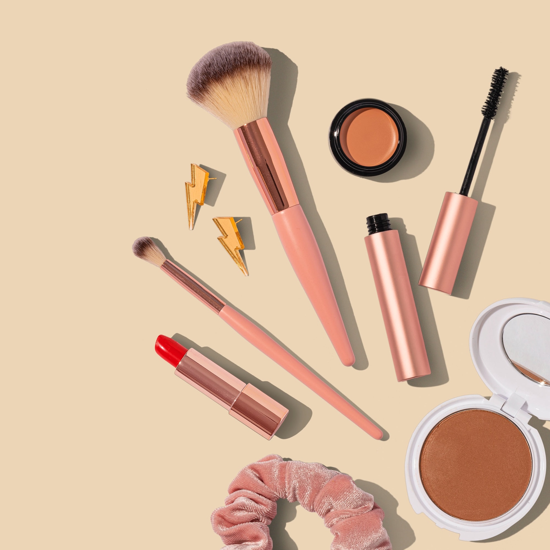 Quy tắc "5 product makeup rule": Làm chủ hóa đơn mua đồ trang điểm