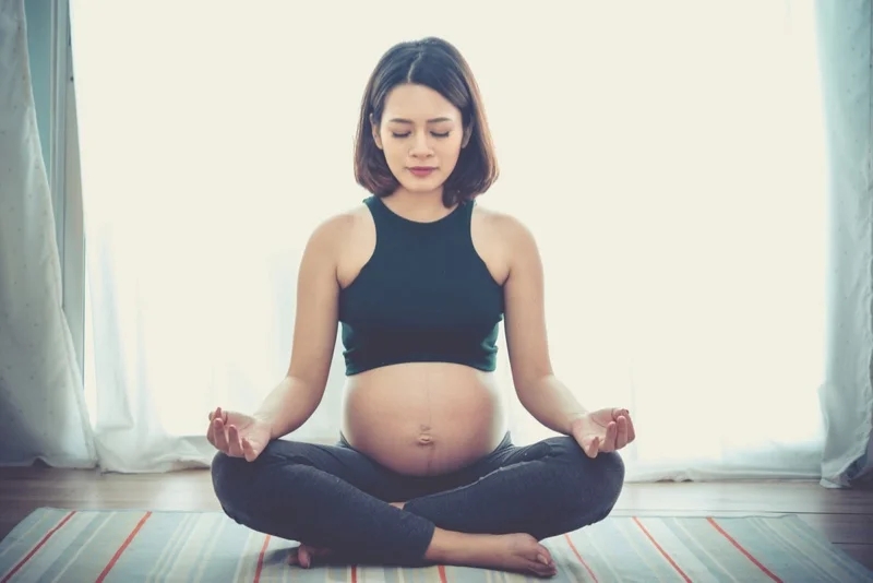 9 bài tập Yoga lý tưởng cho 3 tháng cuối thai kỳ