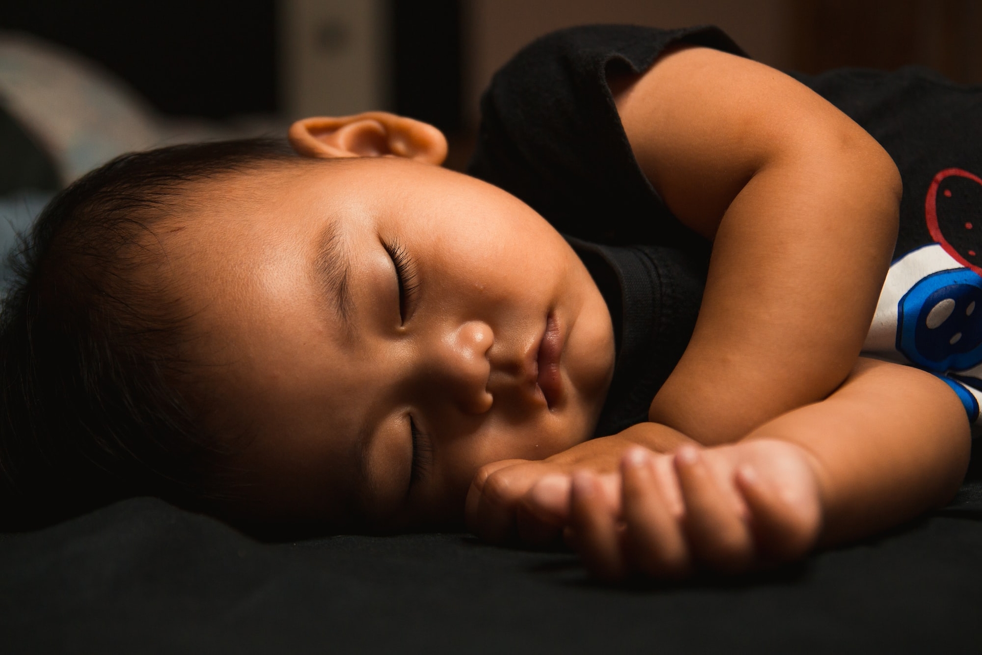 4 cách giúp cha mẹ chữa rối loạn giấc ngủ ở trẻ