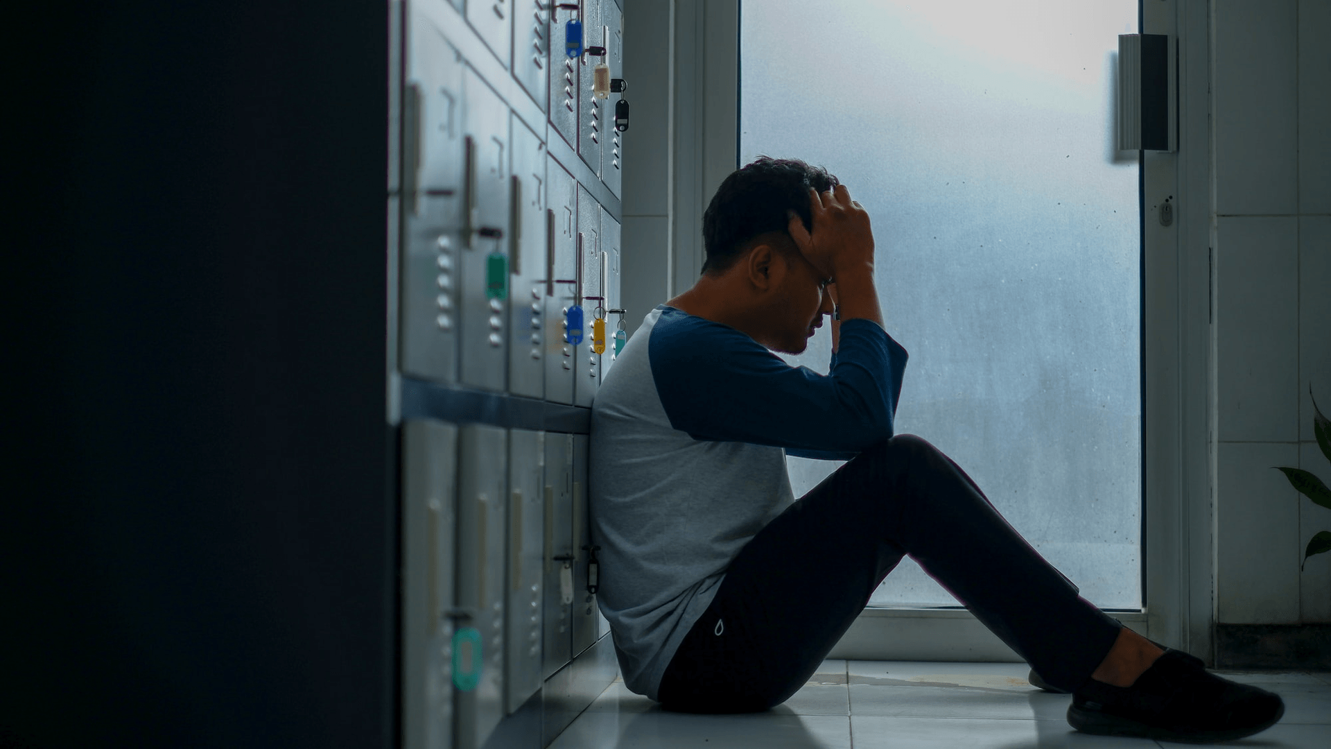 Đi làm stress quá thì chạy về "khóc với người thương": 5 mẹo an ủi "nửa kia" đang căng thẳng vì công việc 