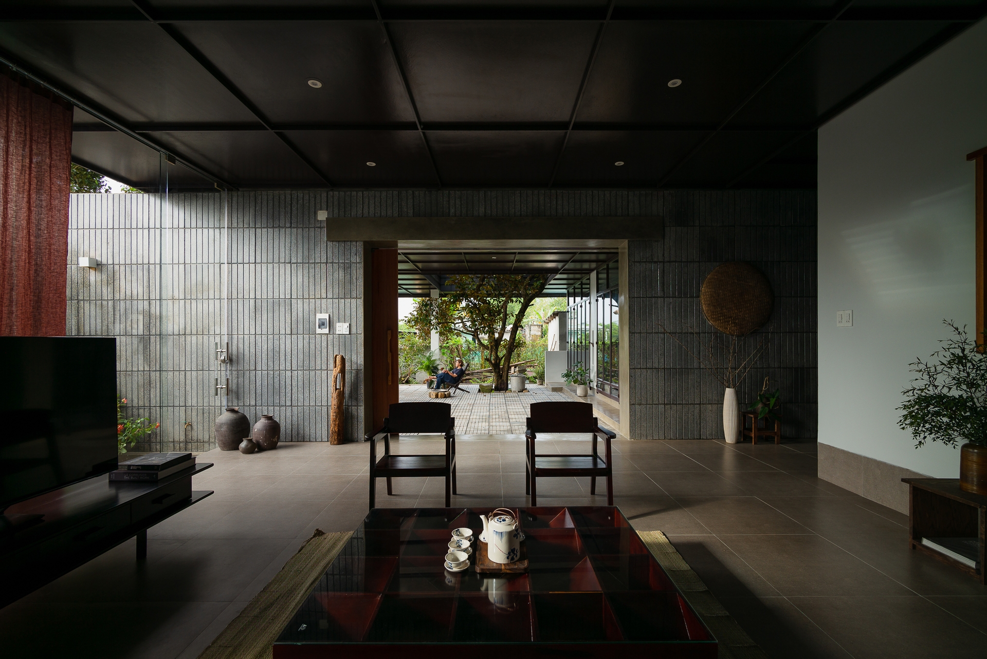 Nhà trong rừng tràm: 4 lưu ý khi dùng nội thất kiểu thấp theo phong cách Japandi